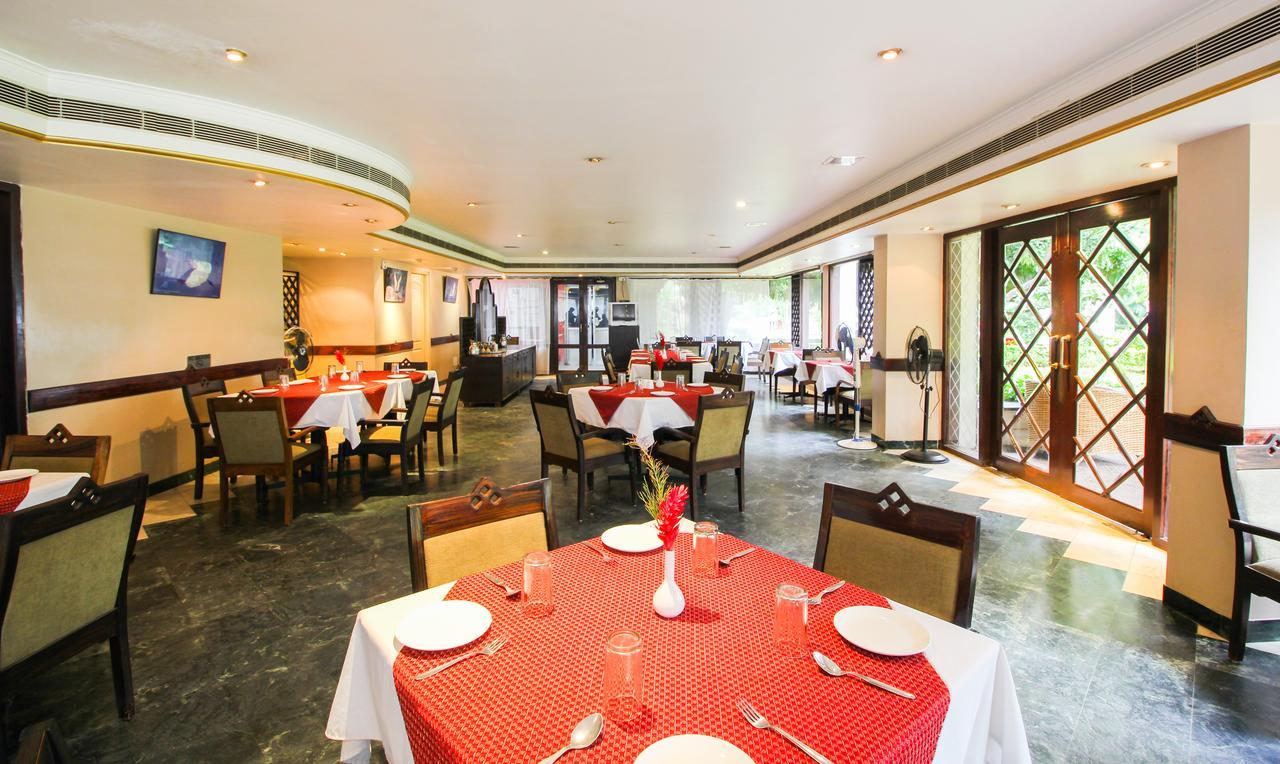 Treebo Trend Royal Inn Mysore Exteriör bild